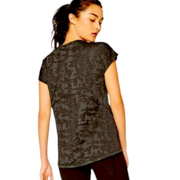 Lululemon Miles Ahead Short Sleeve (Camo) Deep Camo Green Size 6 NEW - Picture 2 of 6